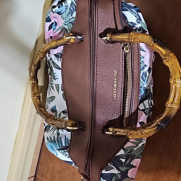 Purse - Picture 2 of 3